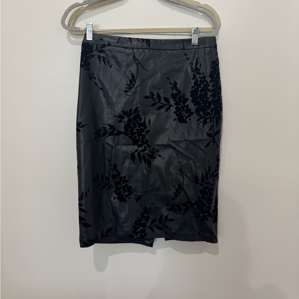 Calvin Klein leather  Black Floral Pencil Skirt - Picture 2 of 4